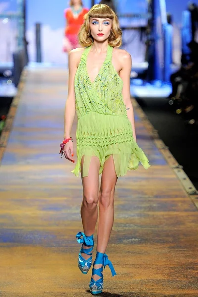 Look 22